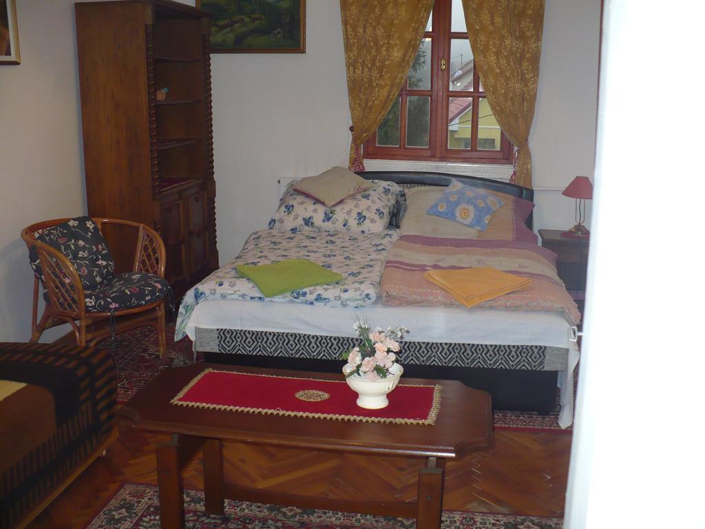 Kitty Apartman Apartment Мисколк Стая снимка